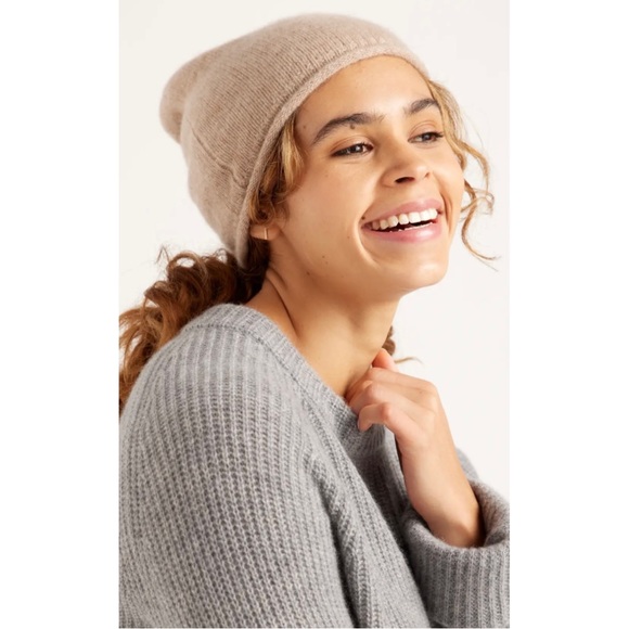 Quince Accessories - Quince Mongolian Cashmere Slouchy Beanie Oatmeal Beige